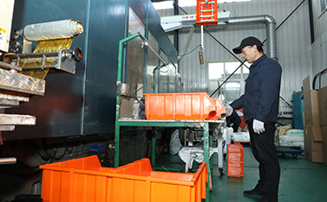 吹塑模具_青島吹塑模具定制生產(chǎn)